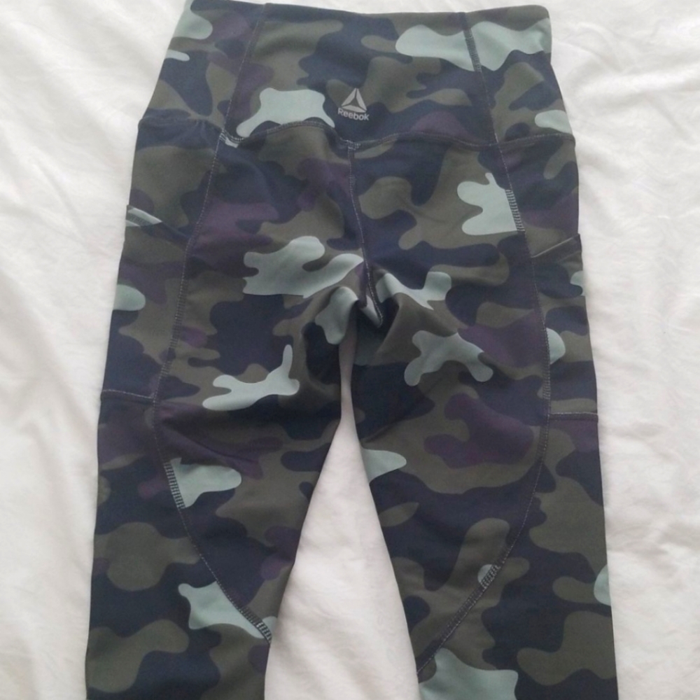 Reebok Camo Active Leggings Size XS